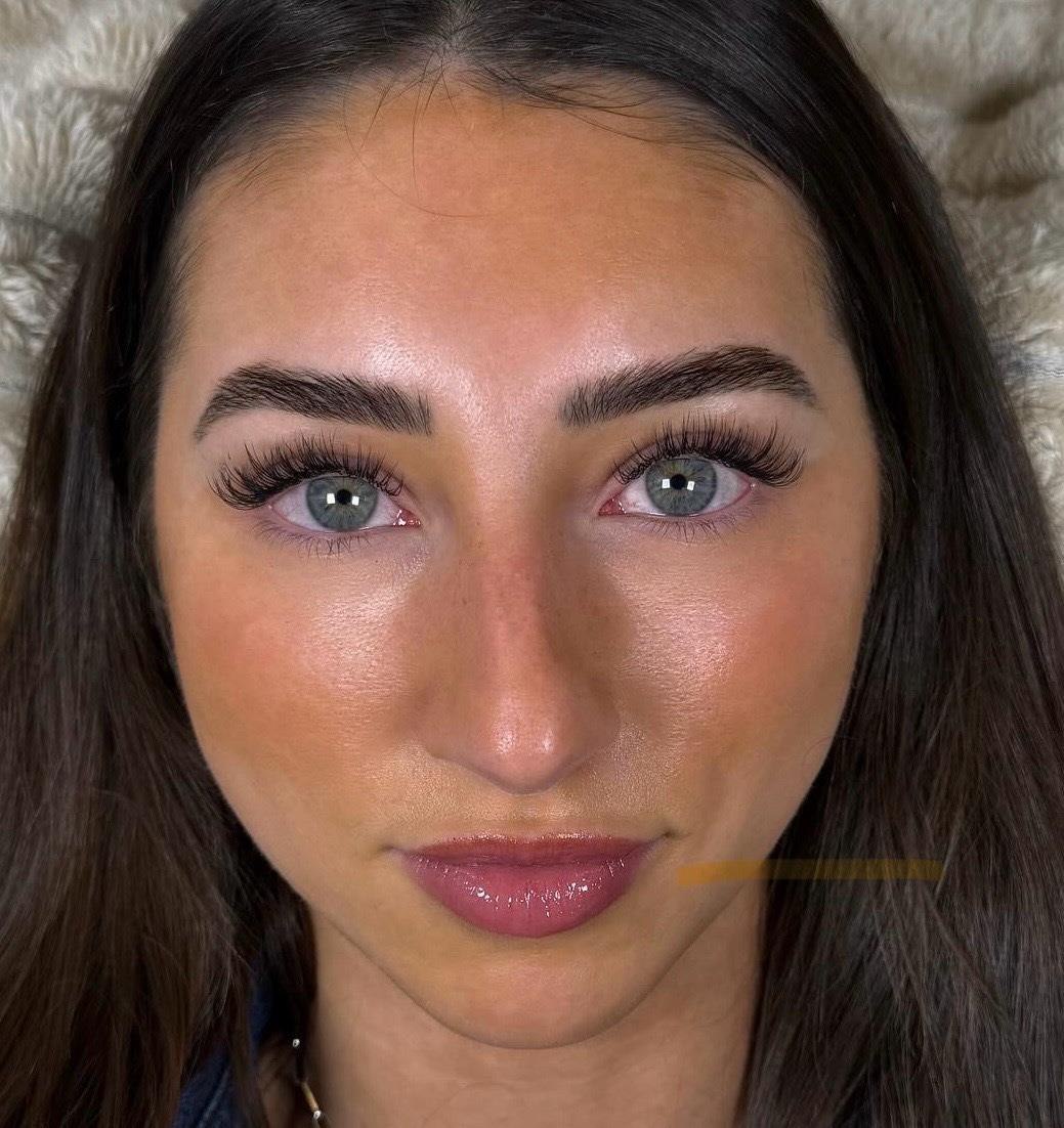 Symmetrical, camera-ready lashes.